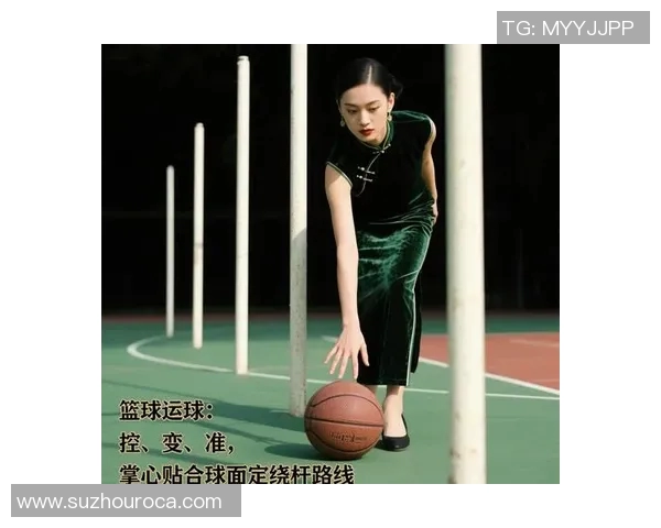 足球明星展示跳绳技巧高清图片集锦展现运动魅力与风采