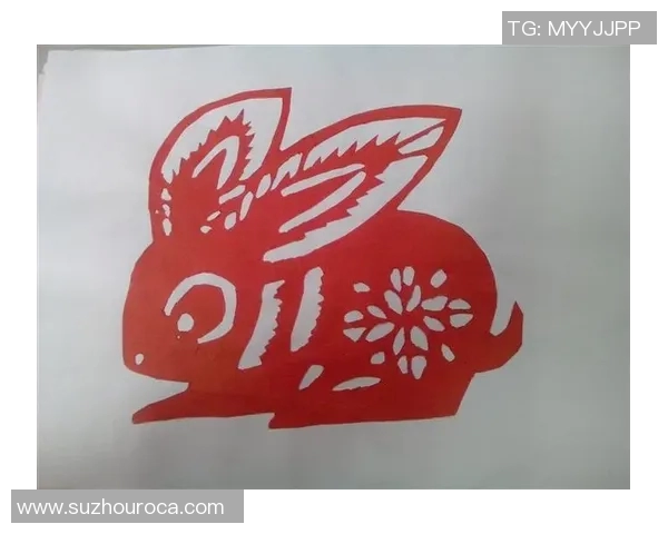 轻松学剪纸足球明星教程视频带你一起动手创作精彩作品 轻松学剪纸足球明星教程视频带你一起动手创作精彩作品