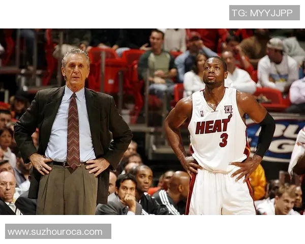 2006年NBA总决赛热火与小牛的巅峰对决回顾与精彩瞬间分析